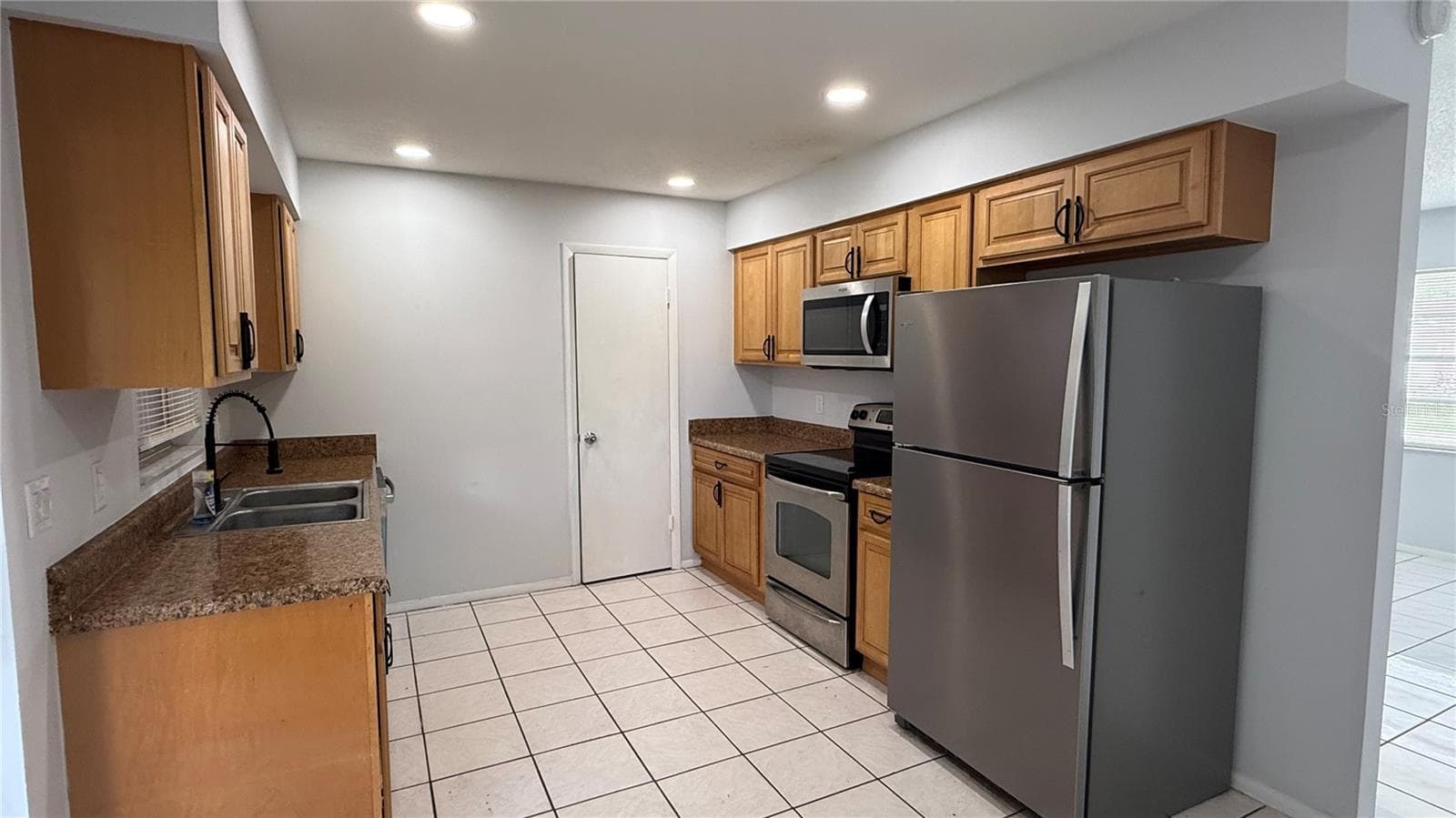Single Family Residence at 135 MORELIA LN, KISSIMMEE, photo 7 of 45
