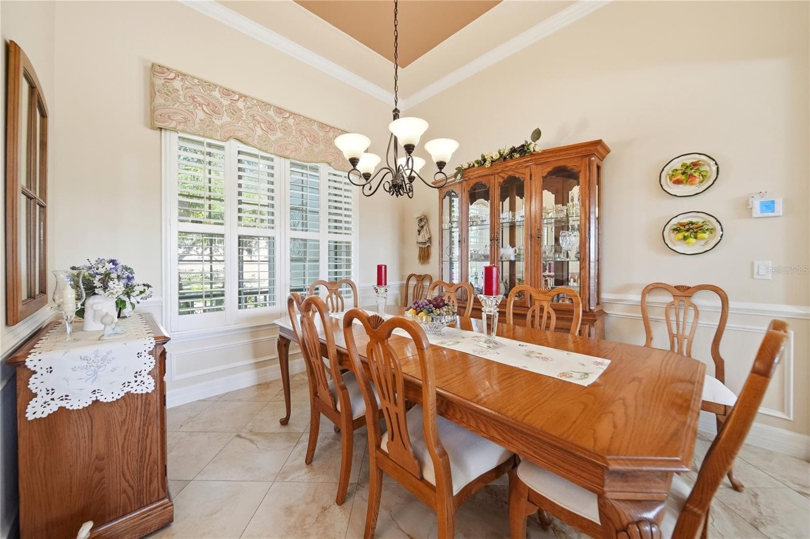 Single Family Residence at 166 BAYOU BEND RD, GROVELAND, photo 7 of 36