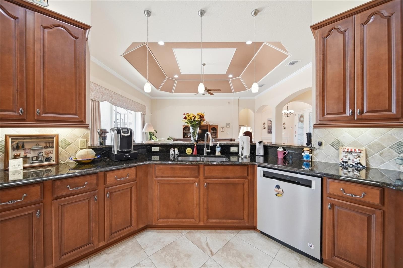 Single Family Residence at 166 BAYOU BEND RD, GROVELAND, photo 11 of 36