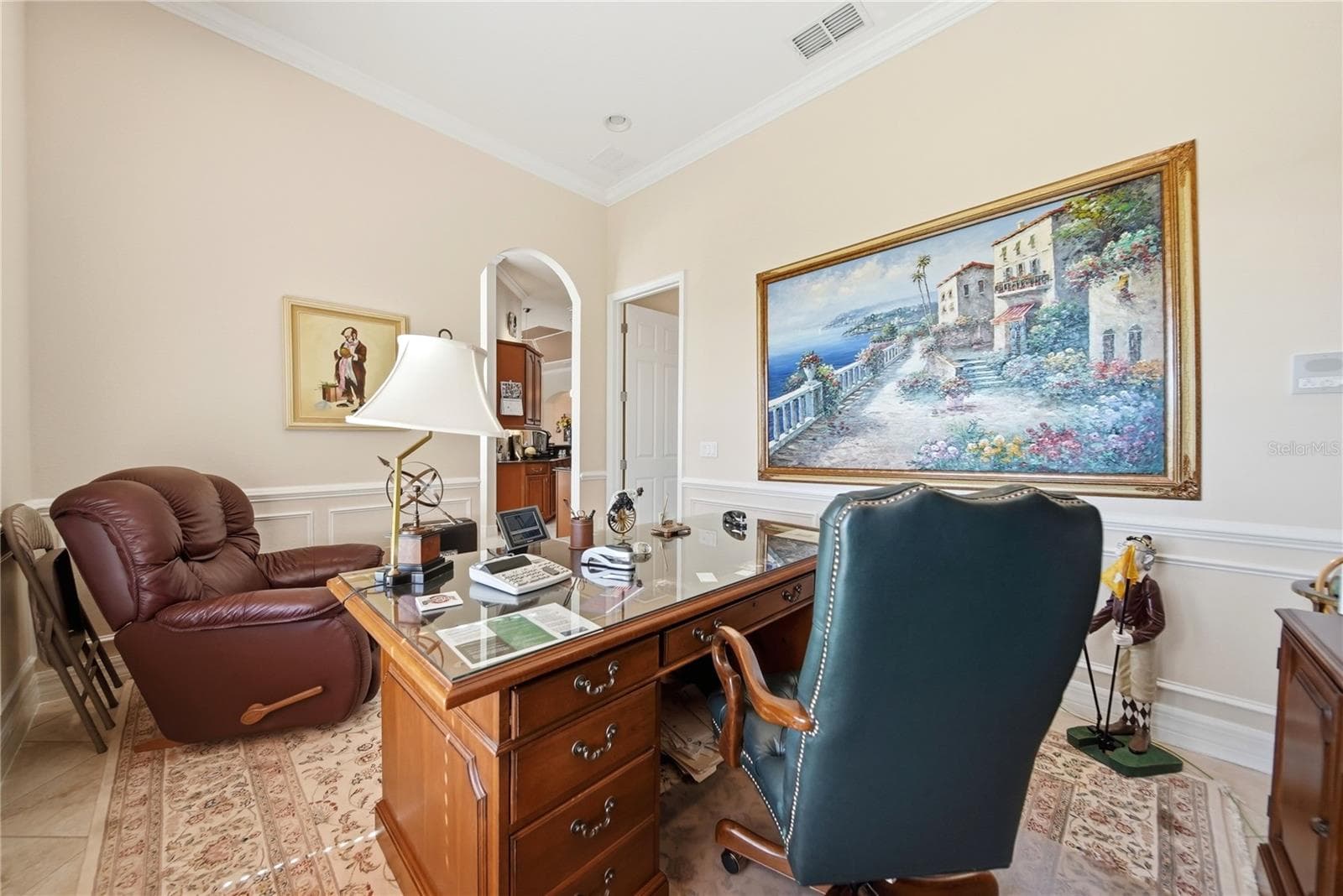 Single Family Residence at 166 BAYOU BEND RD, GROVELAND, photo 15 of 36
