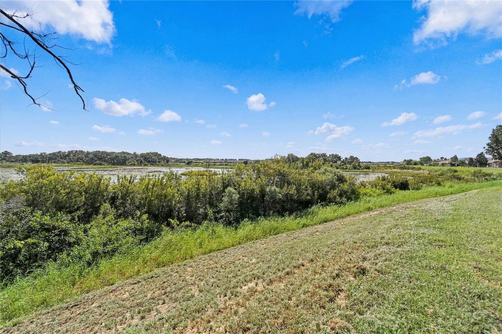 Single Family Residence at 166 BAYOU BEND RD, GROVELAND, photo 29 of 36