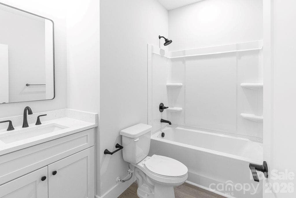 Single Family Residence at 1520 Holly Court NW, Lenoir, photo 14 of 32