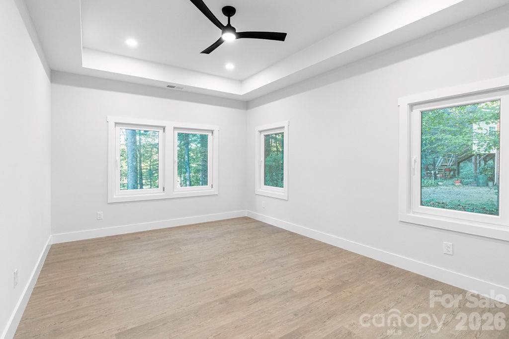 Single Family Residence at 1520 Holly Court NW, Lenoir, photo 19 of 32