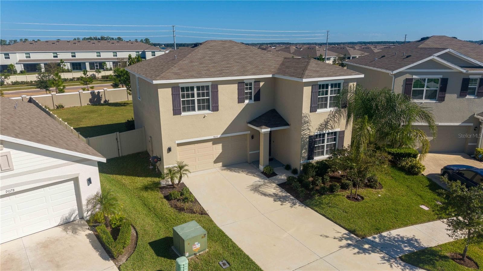 Single Family Residence at 9072 FORGE BREEZE LOOP, WESLEY CHAPEL, photo 2 of 48