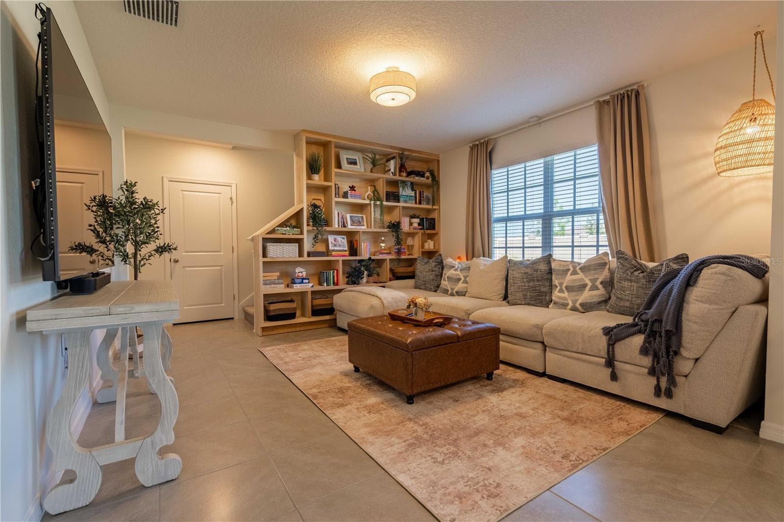 Single Family Residence at 9072 FORGE BREEZE LOOP, WESLEY CHAPEL, photo 14 of 48