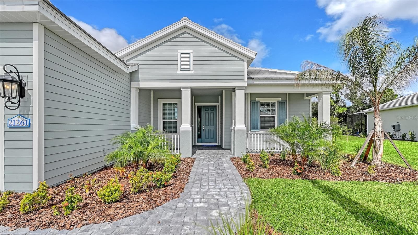Single Family Residence at 21261 HOLMES CIR, VENICE, photo 13 of 38