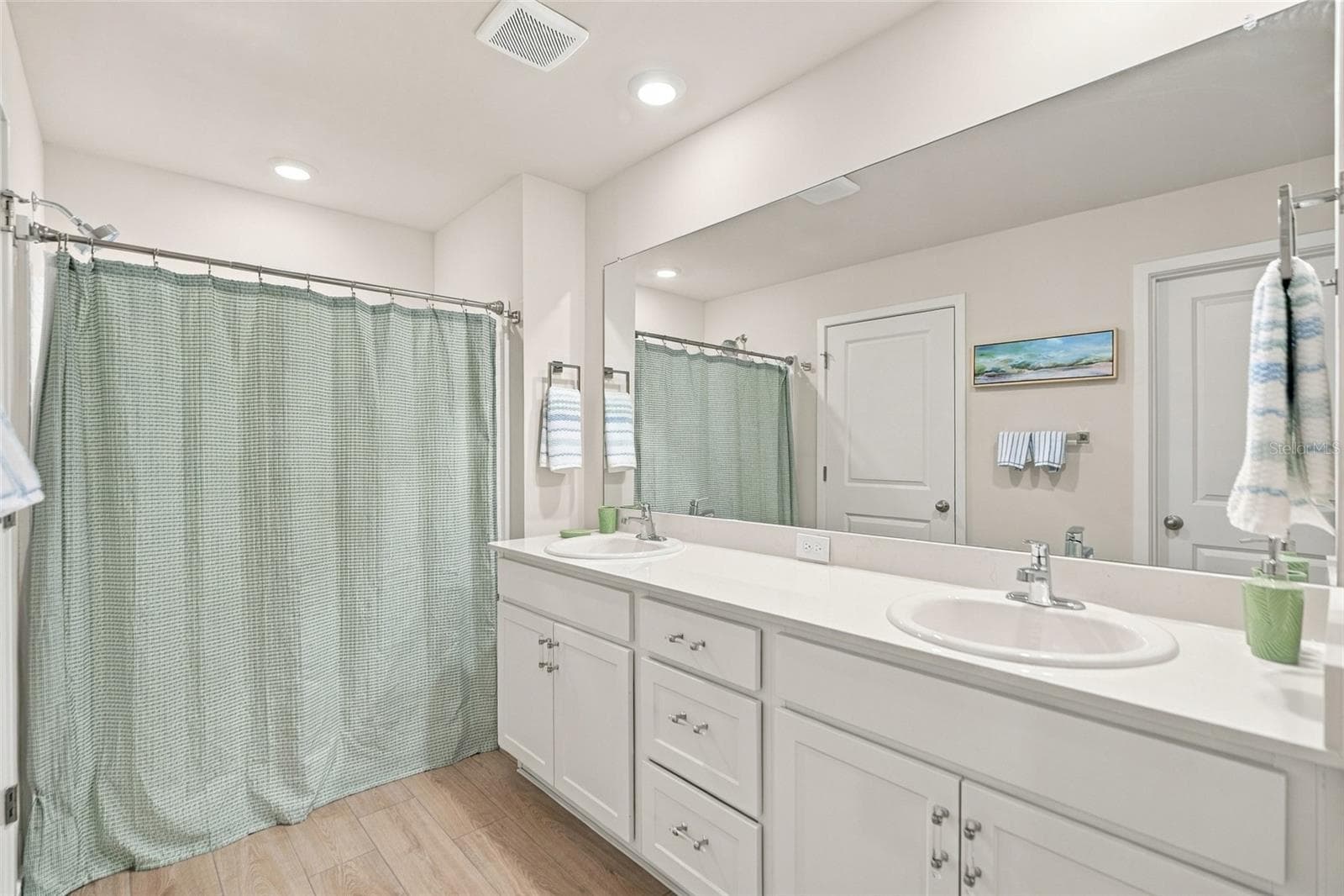 Single Family Residence at 26193 SACRED LOTUS LN, PUNTA GORDA, photo 14 of 33