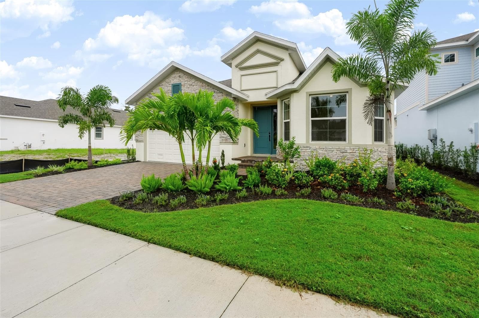 Single Family Residence at 1033 SIGNET DR, APOLLO BEACH, photo 2 of 36