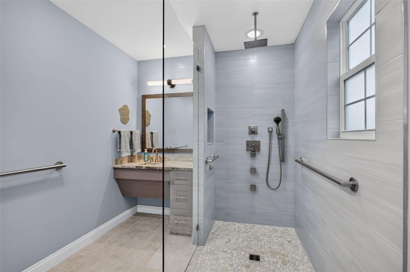 Accessible Shower - 50 KON TIKI CIR, ST AUGUSTINE