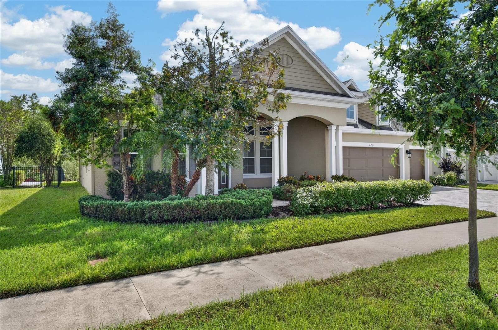 Single Family Residence at 16726 COURTYARD LOOP, LAND O LAKES, photo 5 of 97