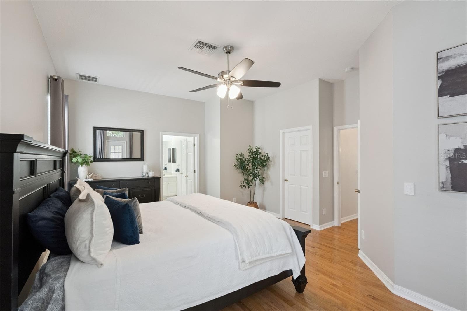 Single Family Residence at 9685 SWEETLEAF ST, ORLANDO, photo 19 of 40