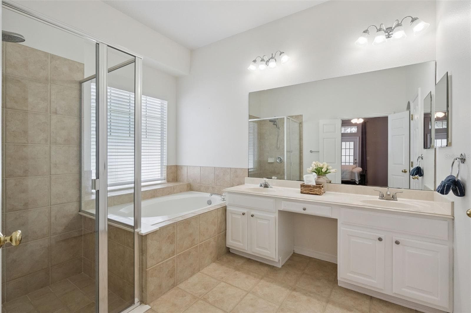 Single Family Residence at 9685 SWEETLEAF ST, ORLANDO, photo 21 of 40