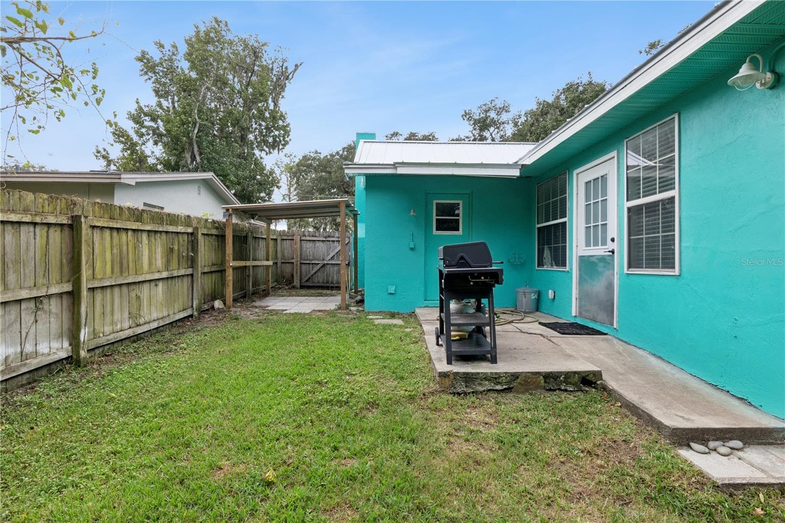 Single Family Residence at 1525 MOBILE AVE, HOLLY HILL, photo 40 of 47