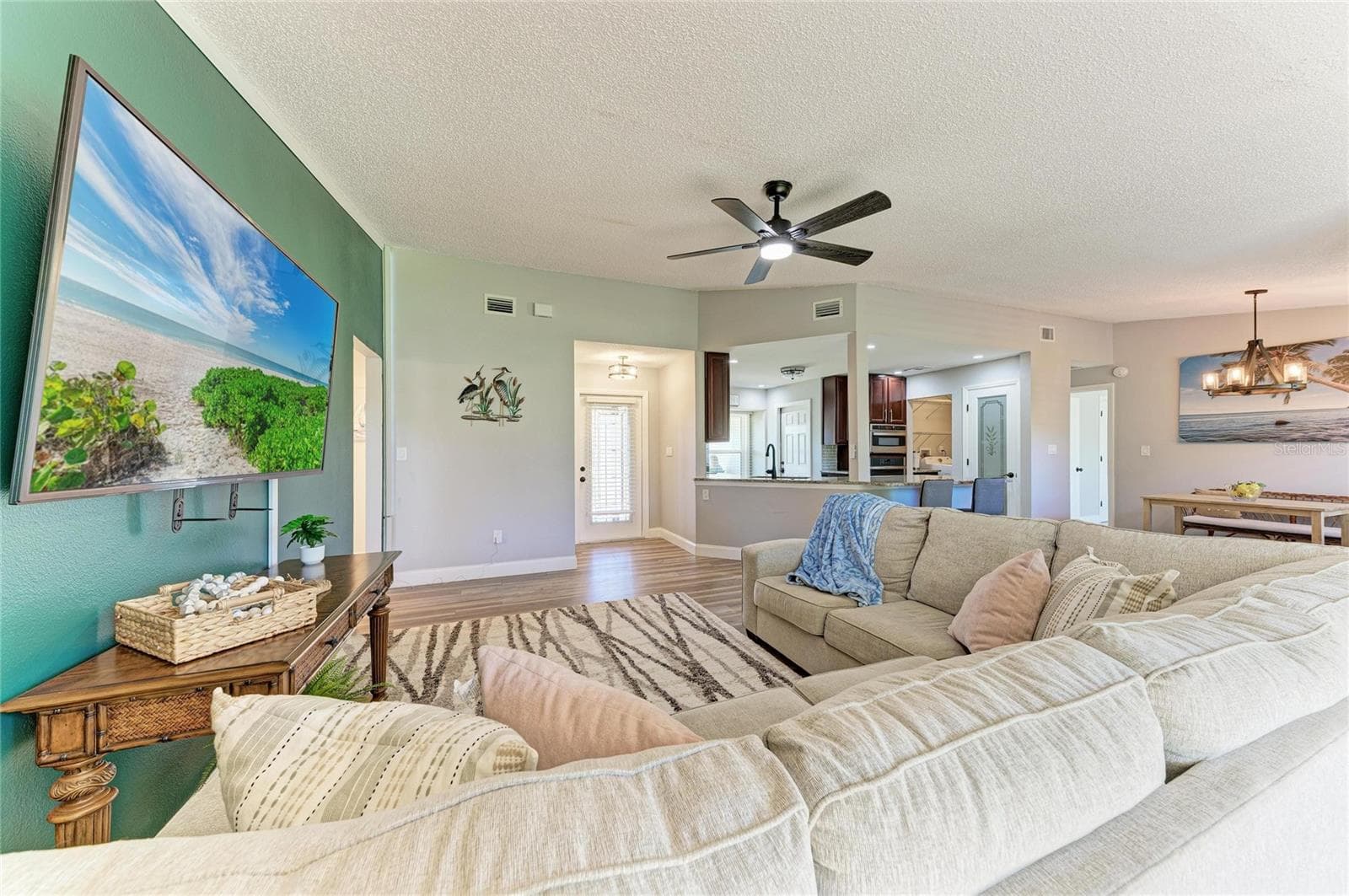 Single Family Residence at 3200 MEADOW RUN DR, VENICE, photo 11 of 60