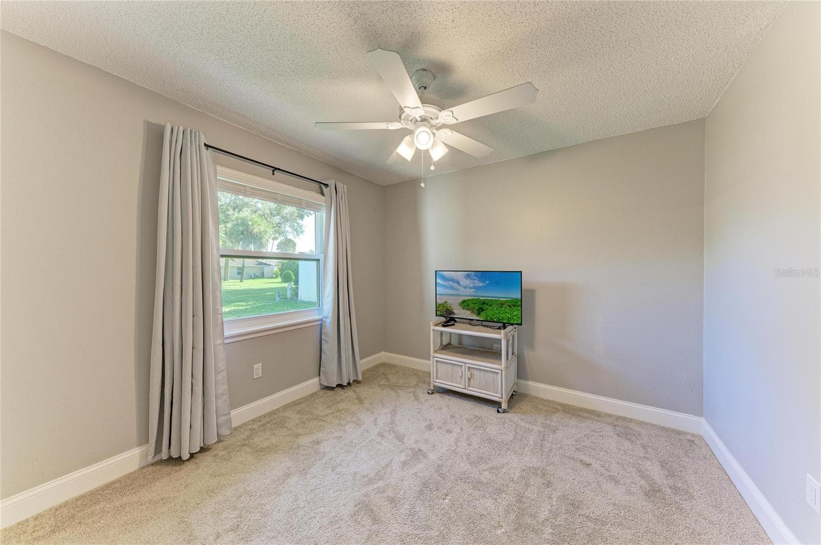 Single Family Residence at 3200 MEADOW RUN DR, VENICE, photo 24 of 60