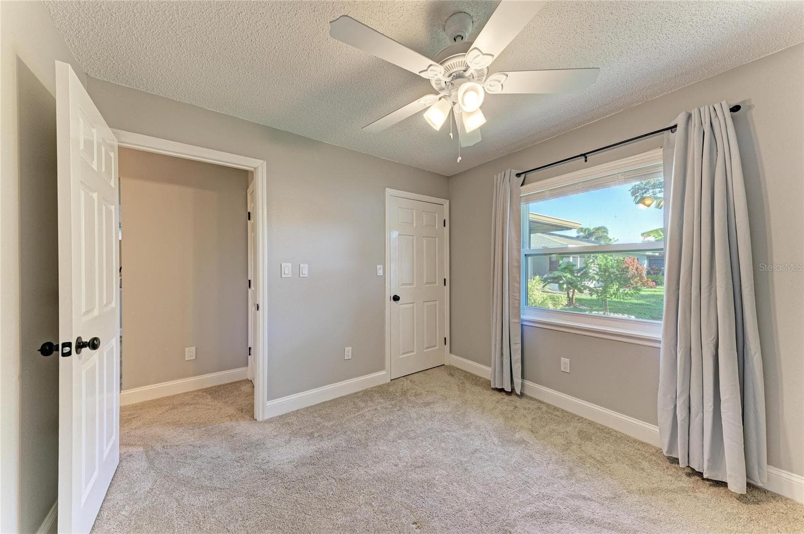 Single Family Residence at 3200 MEADOW RUN DR, VENICE, photo 26 of 60