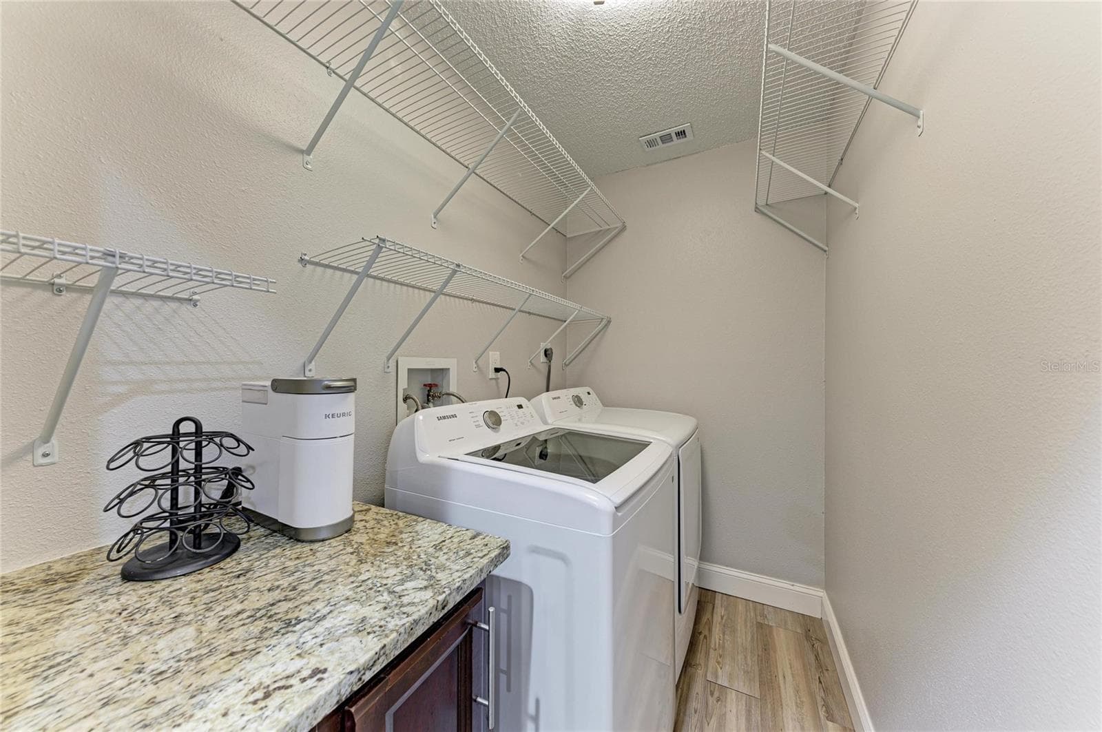Single Family Residence at 3200 MEADOW RUN DR, VENICE, photo 30 of 60