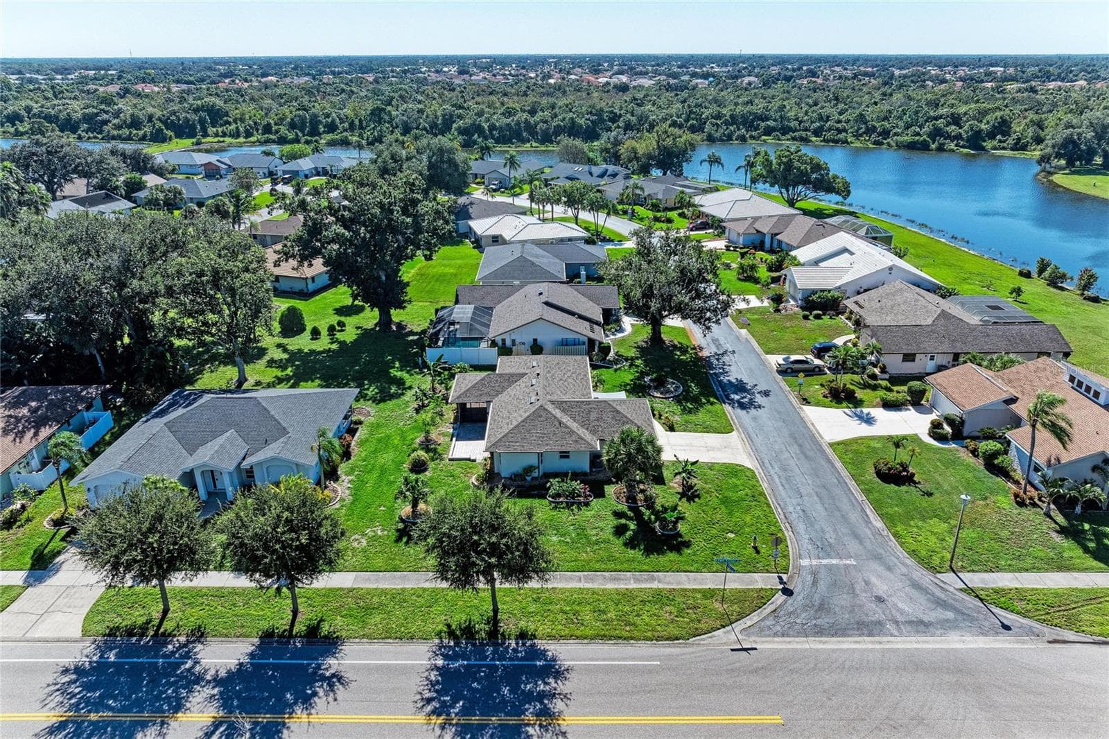 Single Family Residence at 3200 MEADOW RUN DR, VENICE, photo 44 of 60