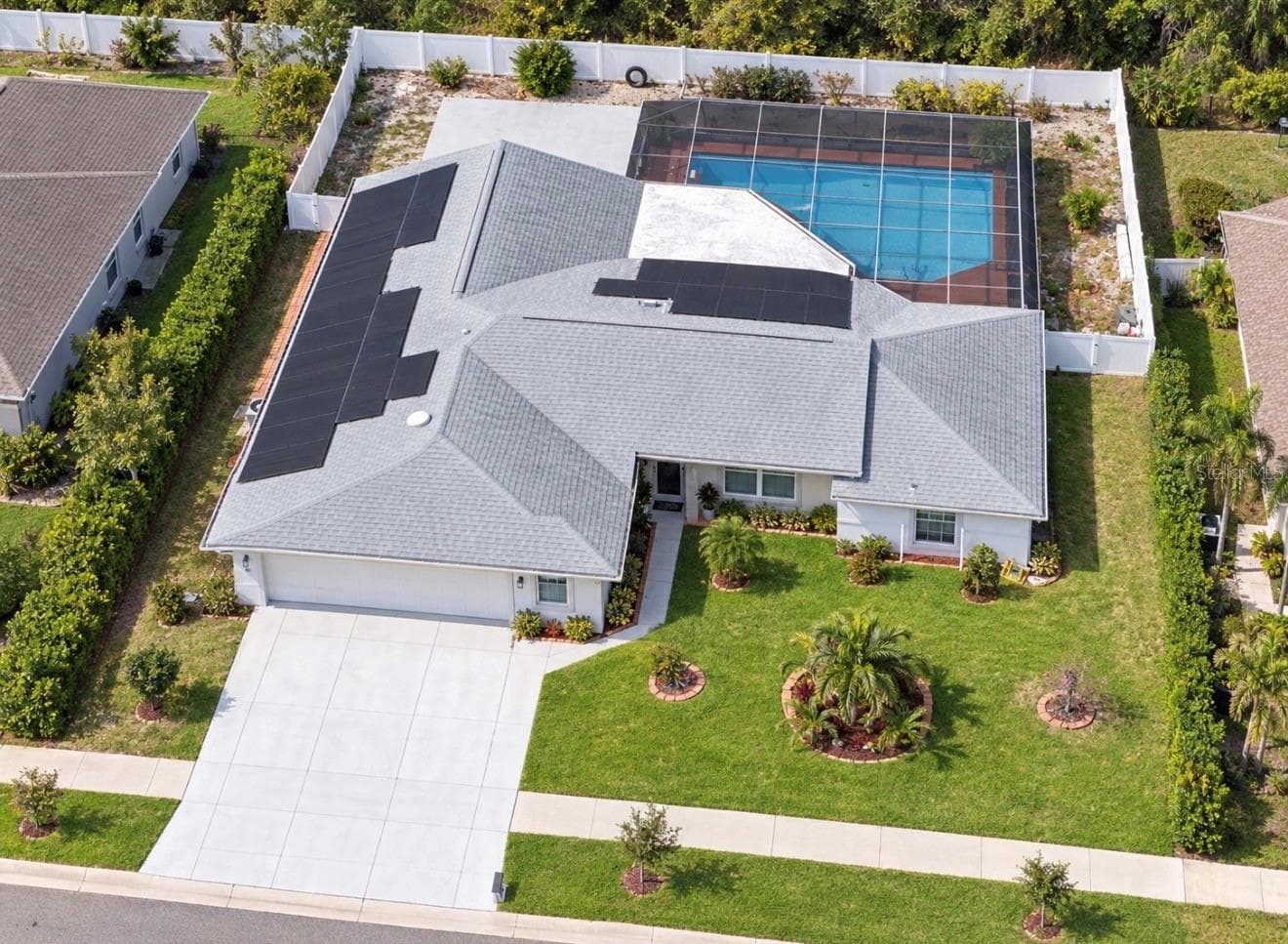Single Family Residence at 8112 GOLDEN BEAR LOOP, PORT RICHEY, photo 2 of 29