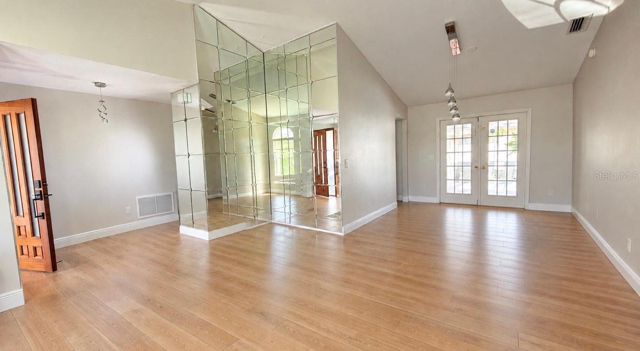 Single Family Residence at 8112 GOLDEN BEAR LOOP, PORT RICHEY, photo 5 of 29