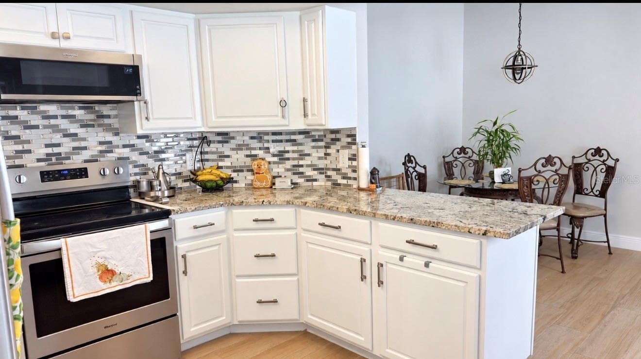 Single Family Residence at 8112 GOLDEN BEAR LOOP, PORT RICHEY, photo 9 of 29
