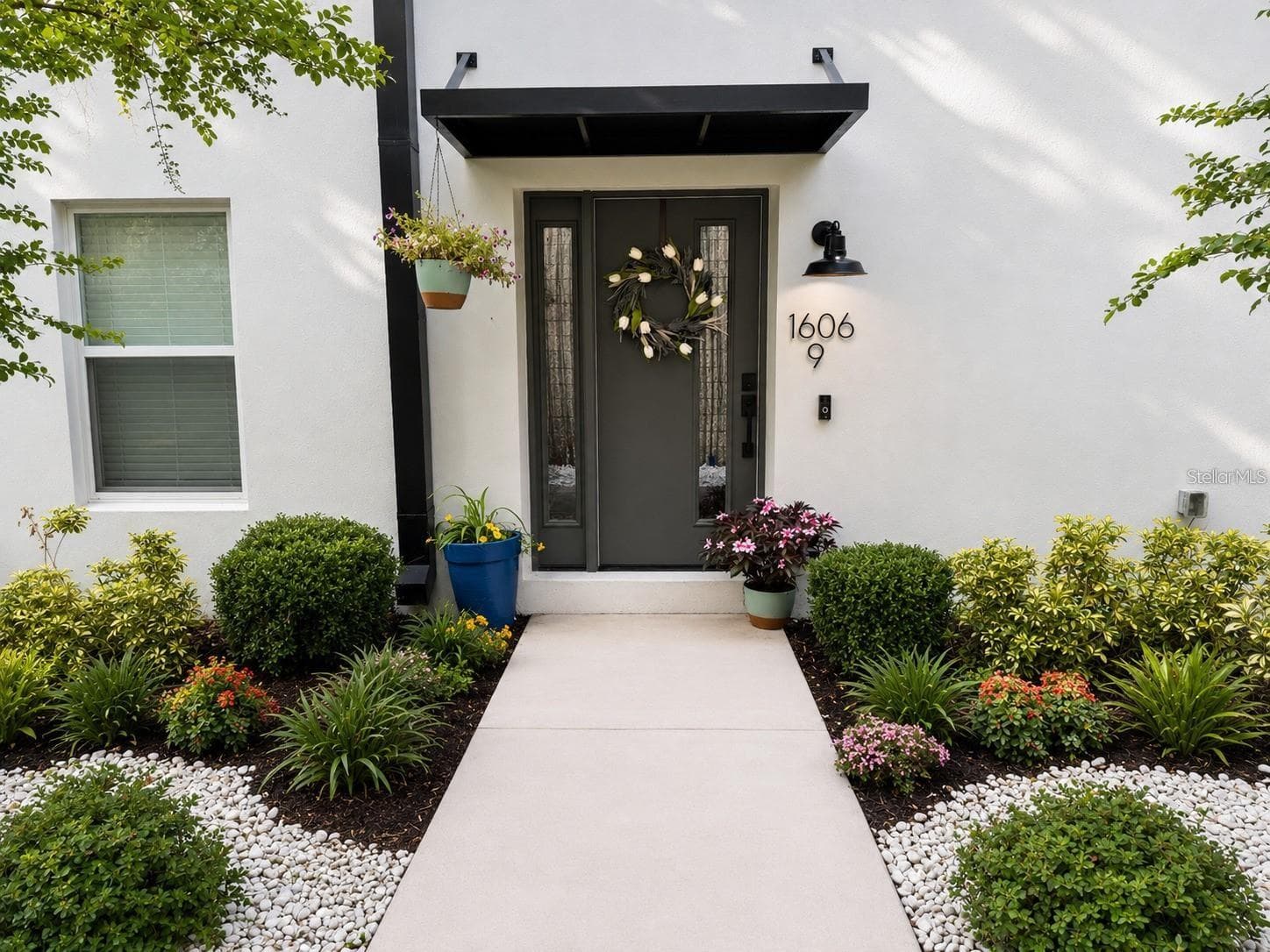 Townhouse at 1606 PARK LAKE ST #9, ORLANDO, photo 2 of 23