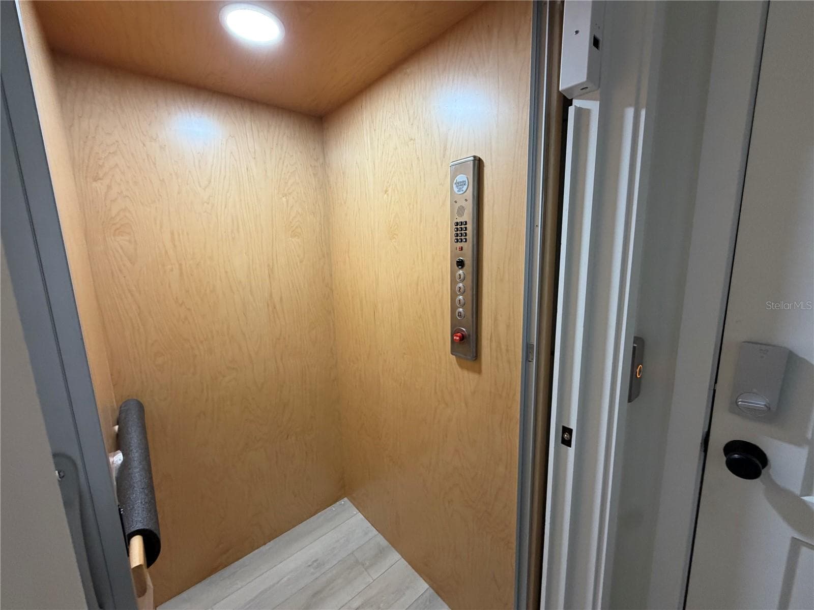 Private Elevator. - 1606 PARK LAKE ST #9, ORLANDO