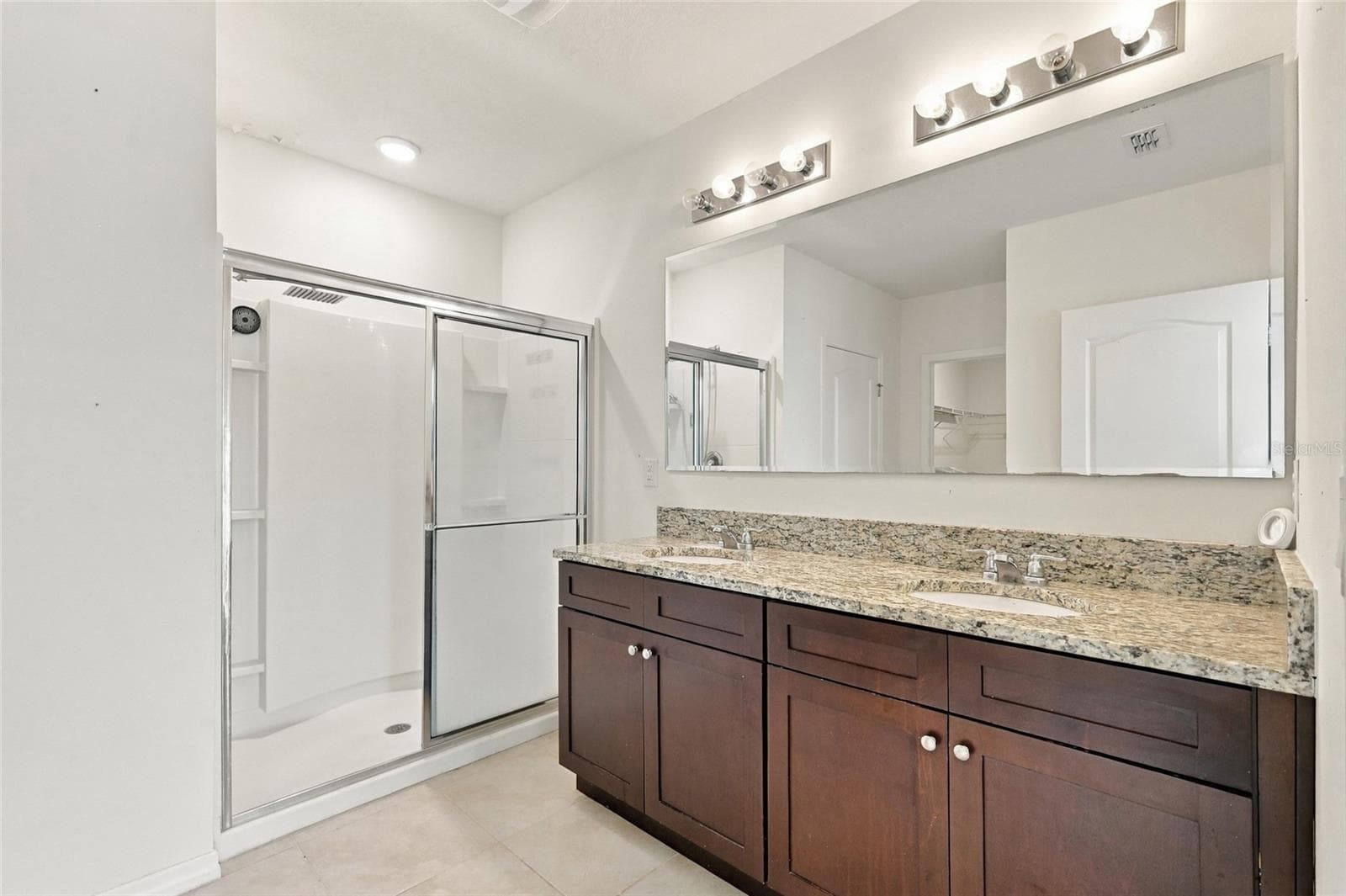 Single Family Residence at 3132 COUNTRY CLUB CIR, WINTER HAVEN, photo 13 of 31