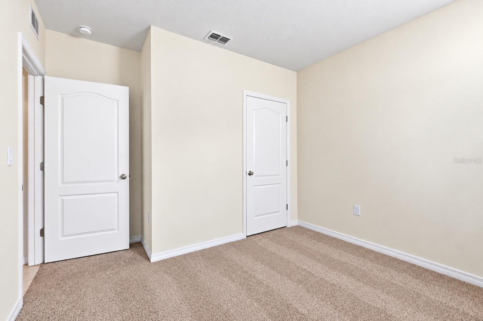Single Family Residence at 3132 COUNTRY CLUB CIR, WINTER HAVEN, photo 20 of 31