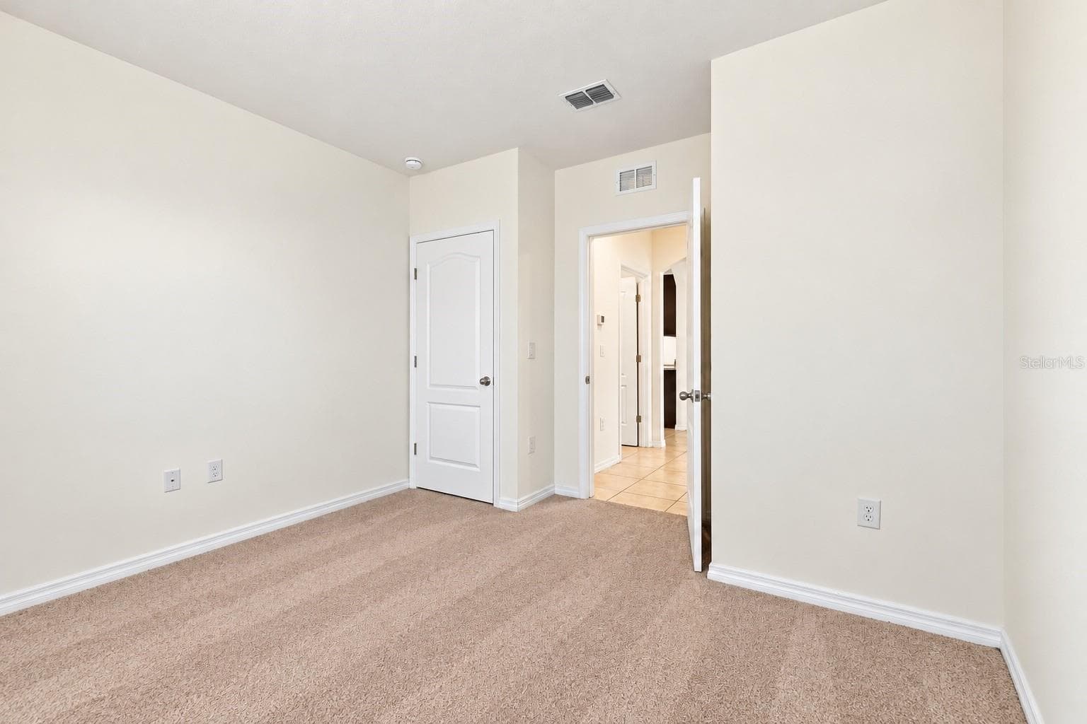 Single Family Residence at 3132 COUNTRY CLUB CIR, WINTER HAVEN, photo 21 of 31