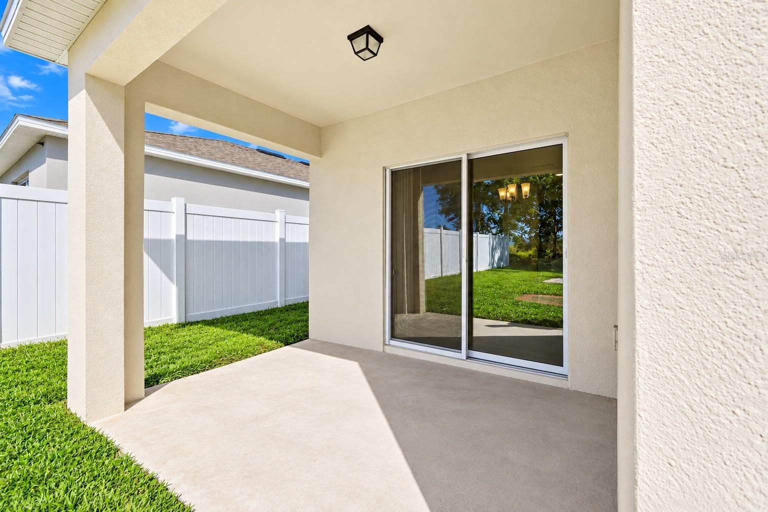 Single Family Residence at 3132 COUNTRY CLUB CIR, WINTER HAVEN, photo 24 of 31