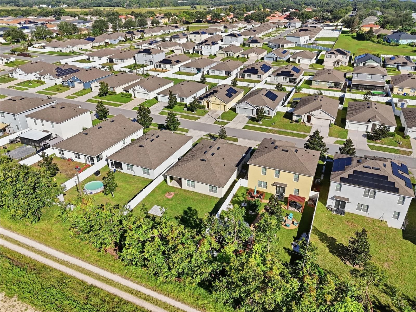 Single Family Residence at 3132 COUNTRY CLUB CIR, WINTER HAVEN, photo 30 of 31