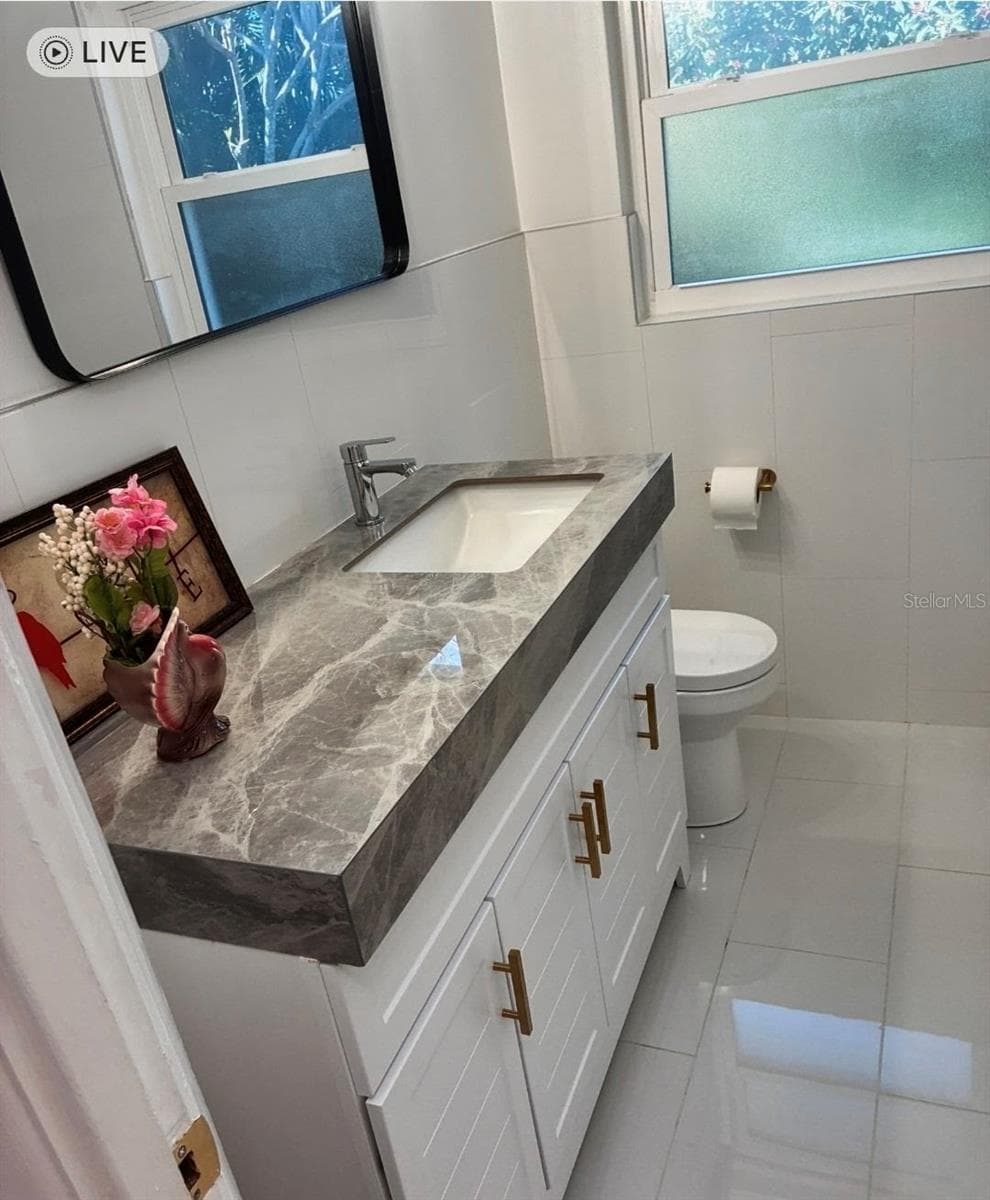 Custom countertop - 8175 GULF BLVD, ST PETE BEACH