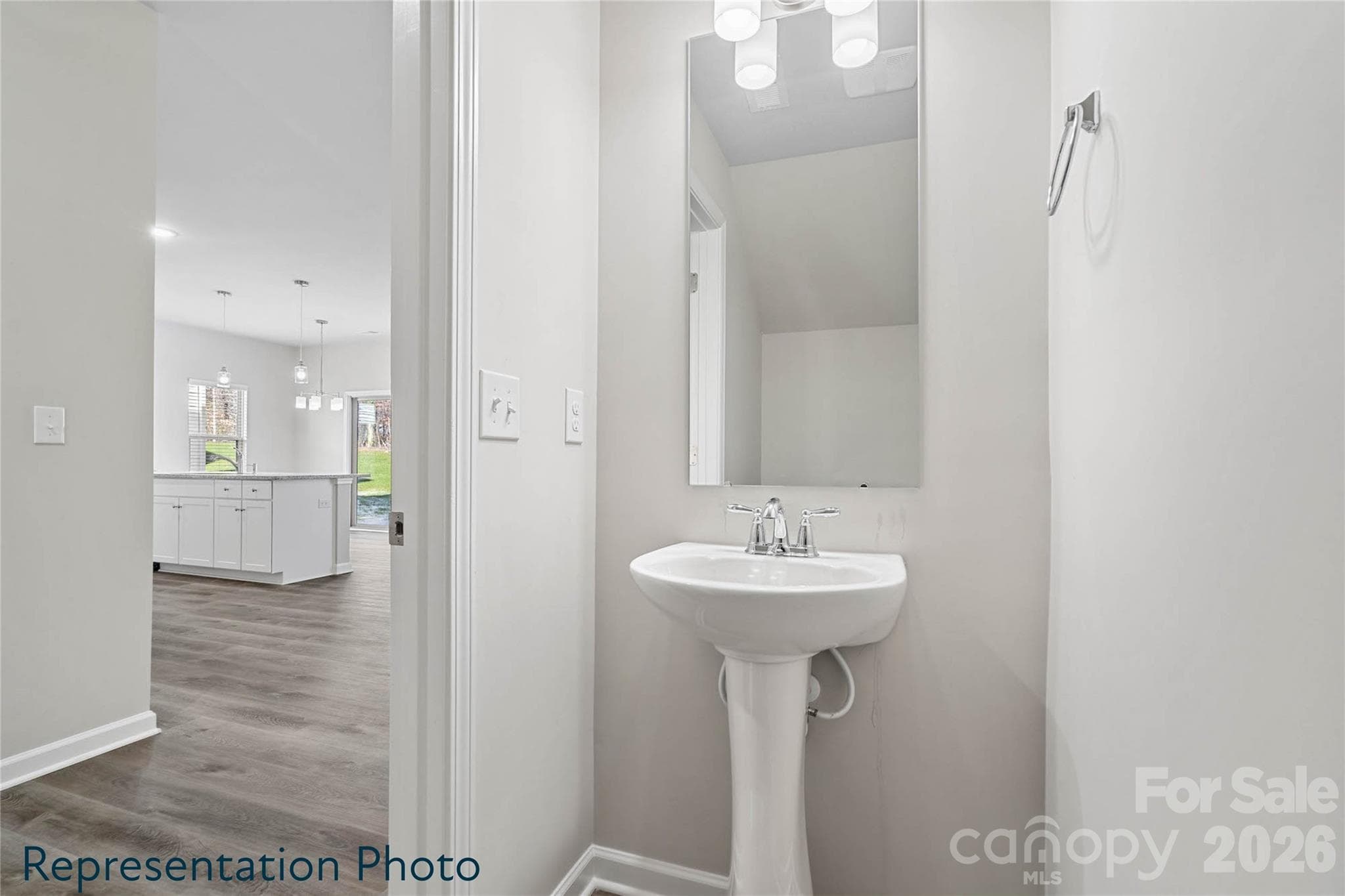 Single Family Residence at 1314 Cheshire Avenue, Charlotte, photo 12 of 21