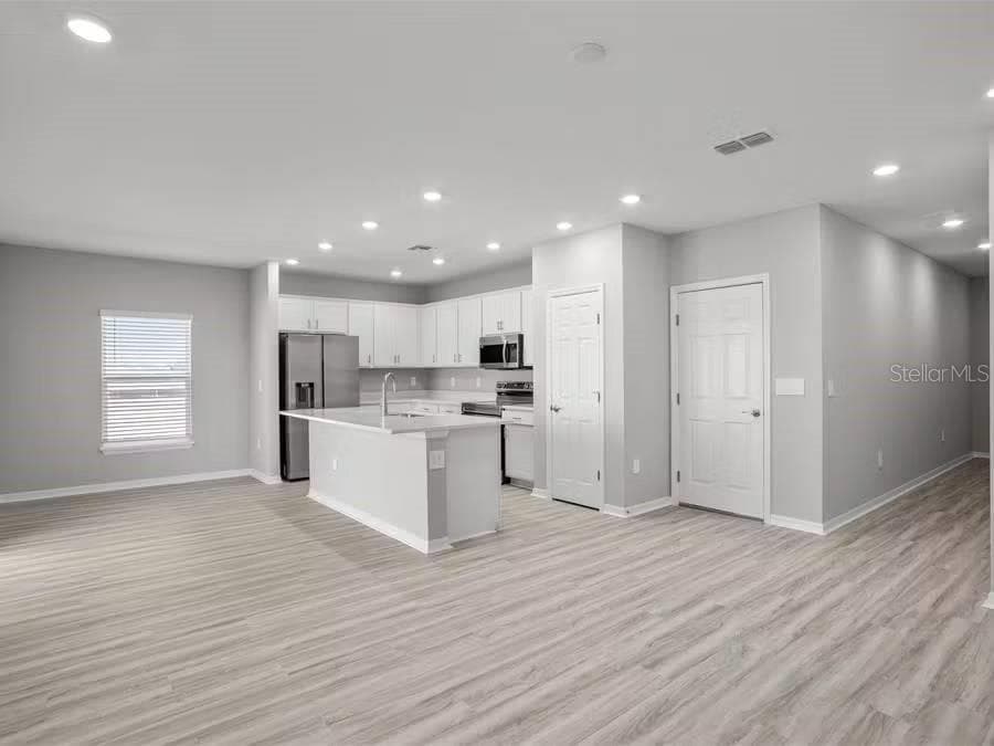 Single Family Residence at 517 VITTORIO DR, WINTER HAVEN, photo 6 of 13