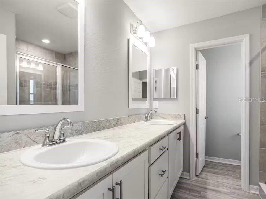 Single Family Residence at 517 VITTORIO DR, WINTER HAVEN, photo 10 of 13