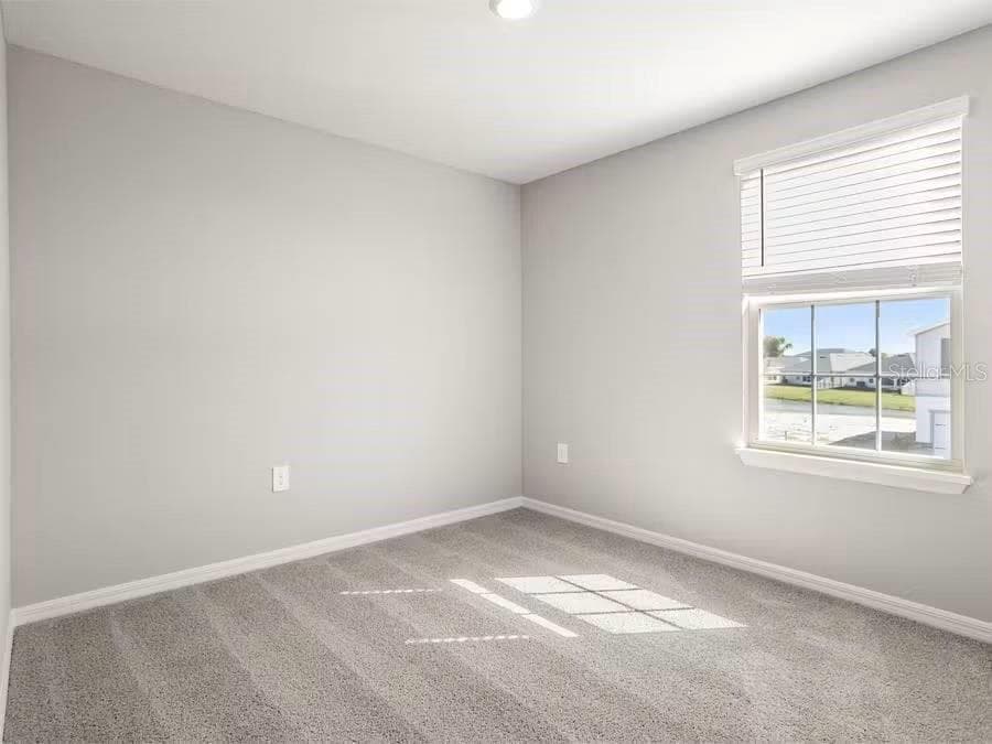Single Family Residence at 517 VITTORIO DR, WINTER HAVEN, photo 11 of 13
