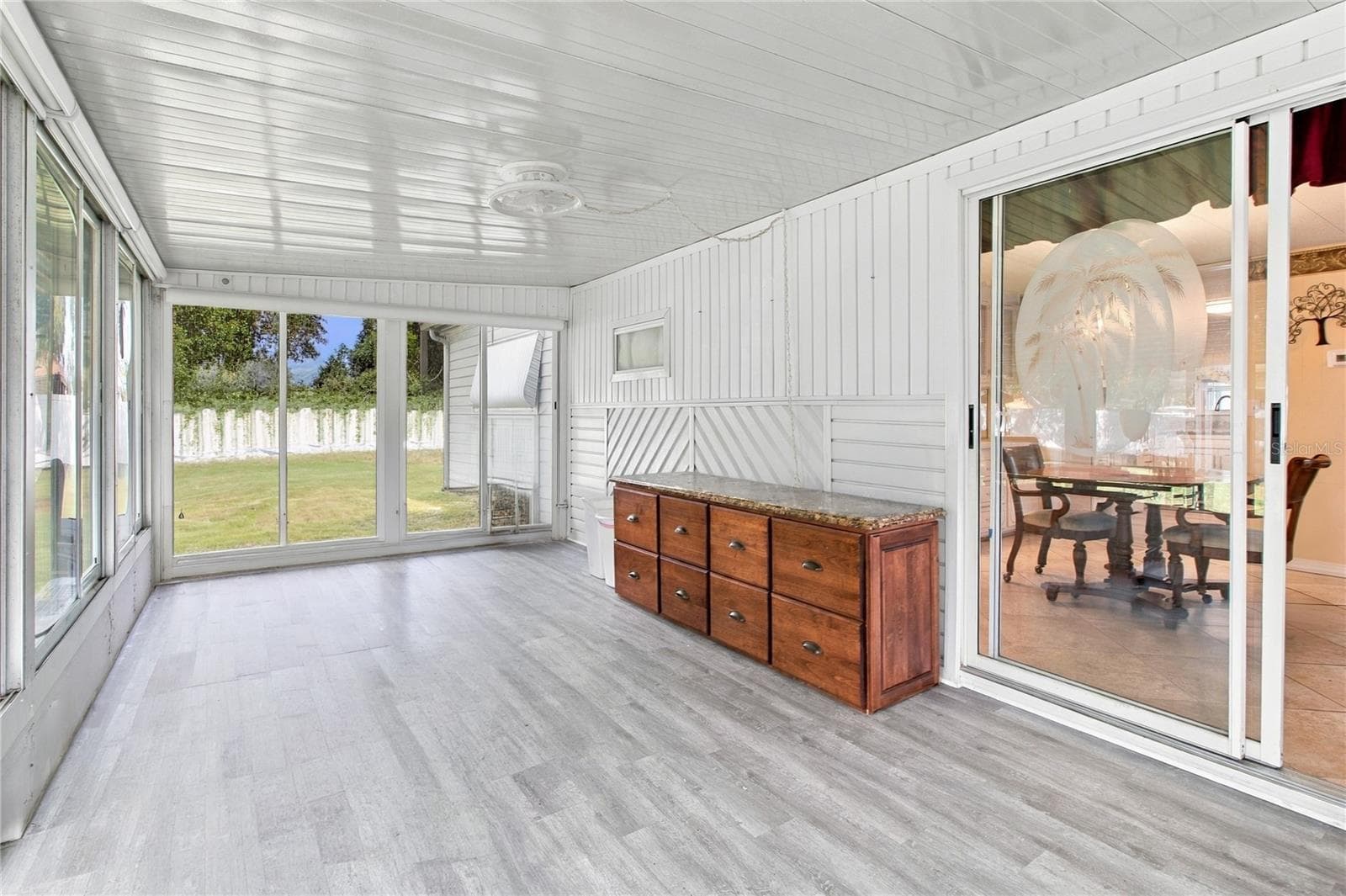 Florida Room - 808 53RD AVE E #110, BRADENTON
