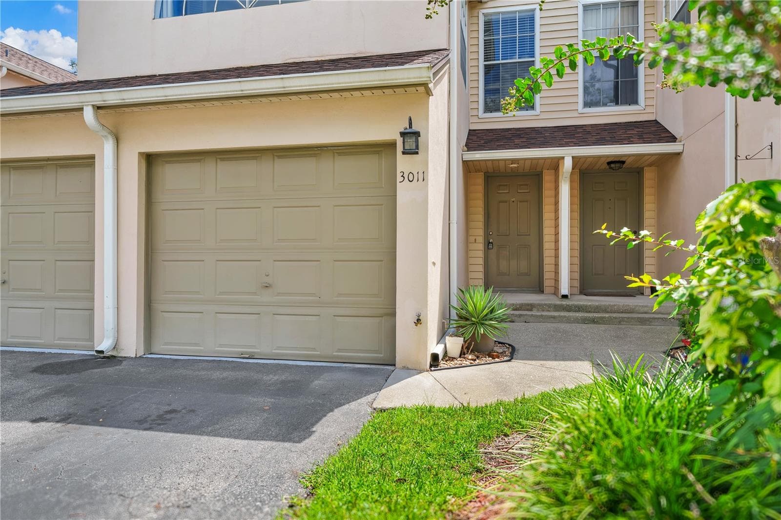 Condominium at 3011 COTTAGE GROVE CT #2003, ORLANDO, photo 2 of 46