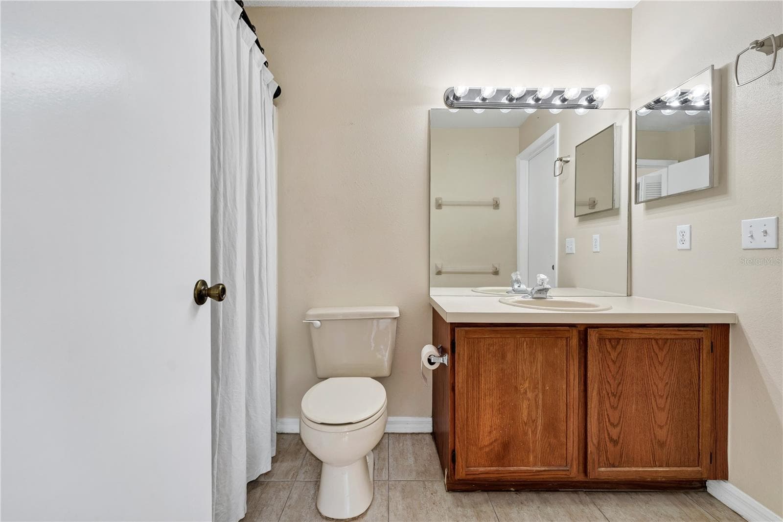 Condominium at 3011 COTTAGE GROVE CT #2003, ORLANDO, photo 26 of 46