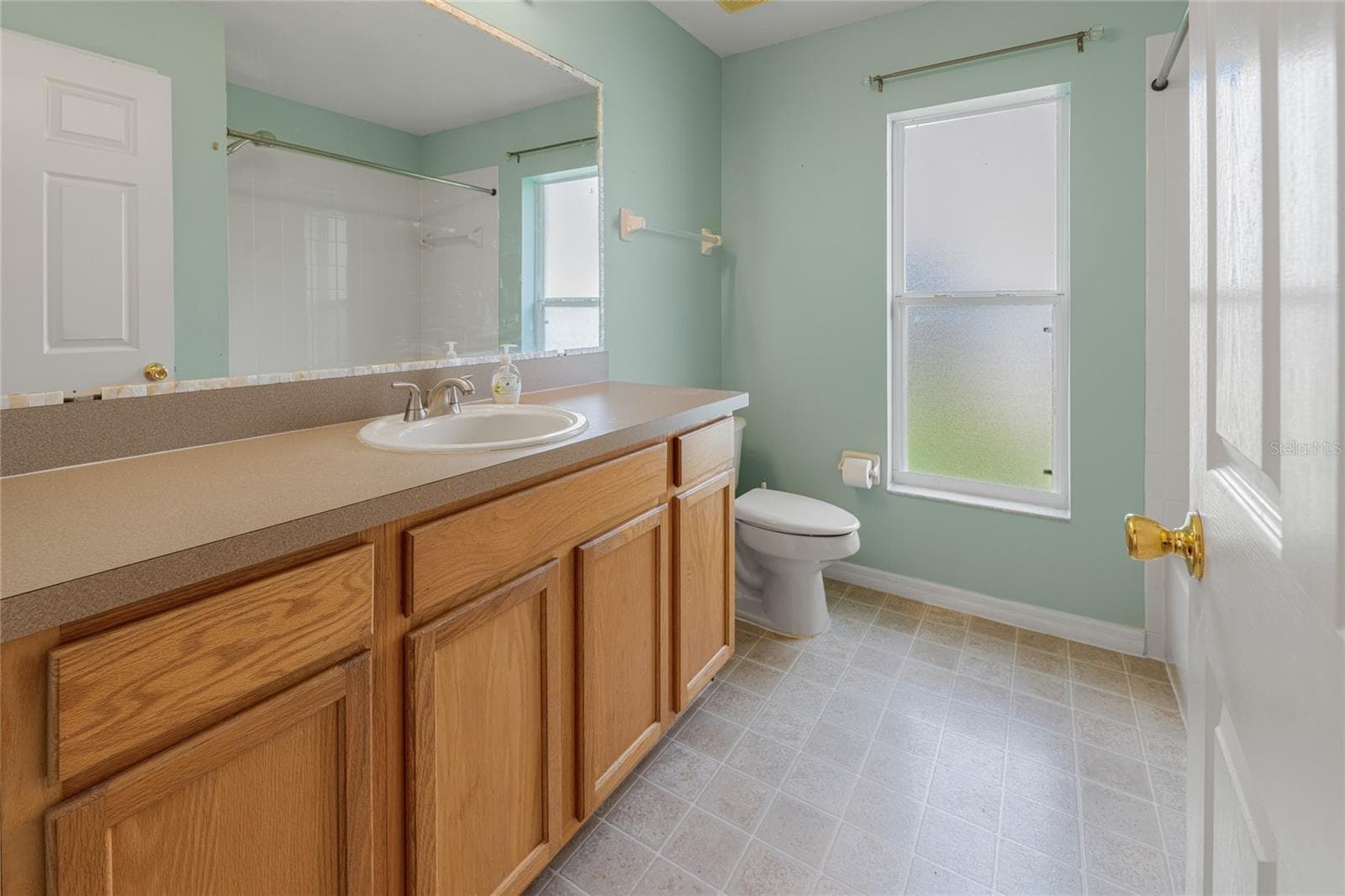 Second bathroom - 3626 BENSON PARK BLVD, ORLANDO