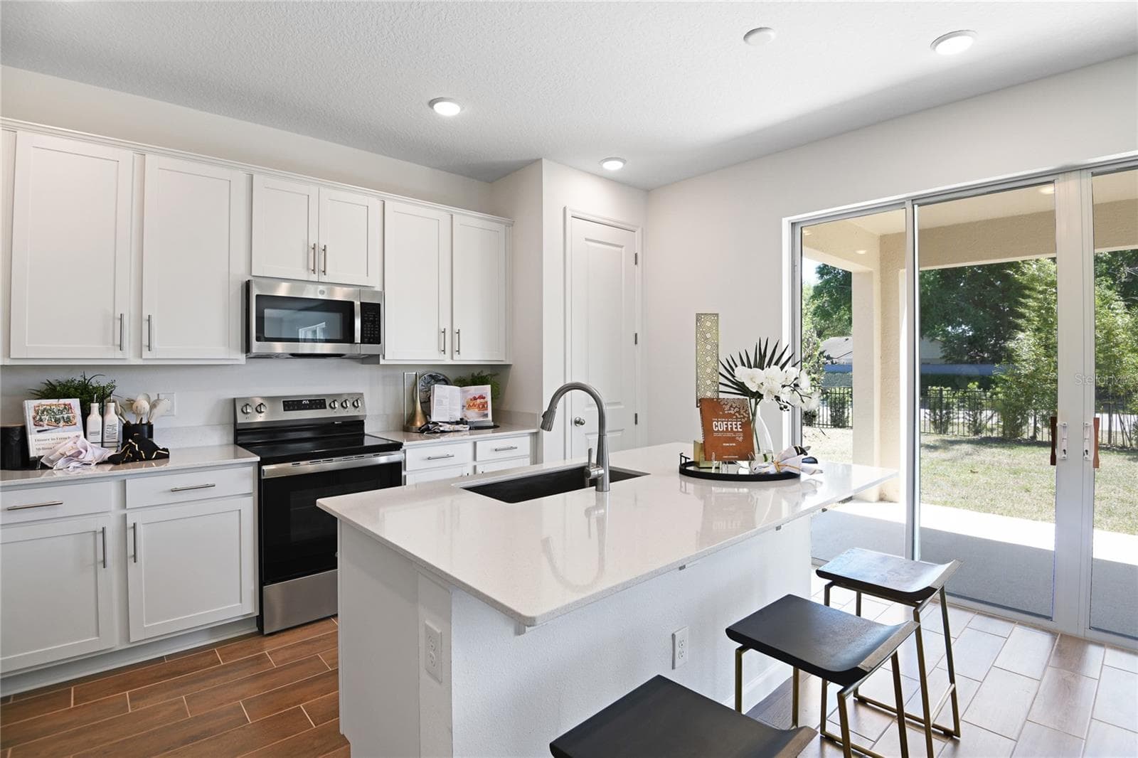 Single Family Residence at 1762 CARNELIAN ST, DELAND, photo 6 of 23