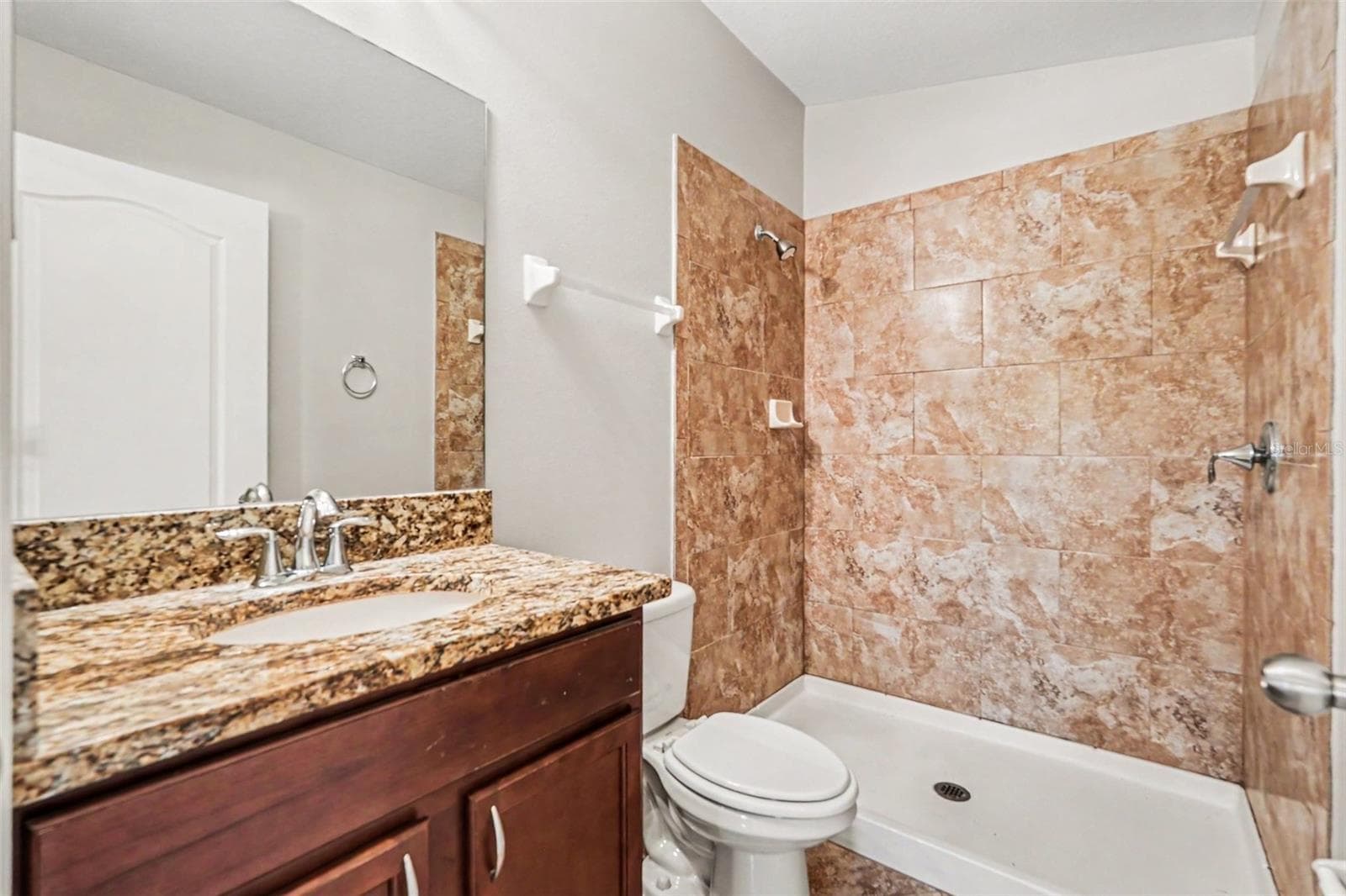Single Family Residence at 1952 HAWKS VIEW DR, RUSKIN, photo 12 of 15