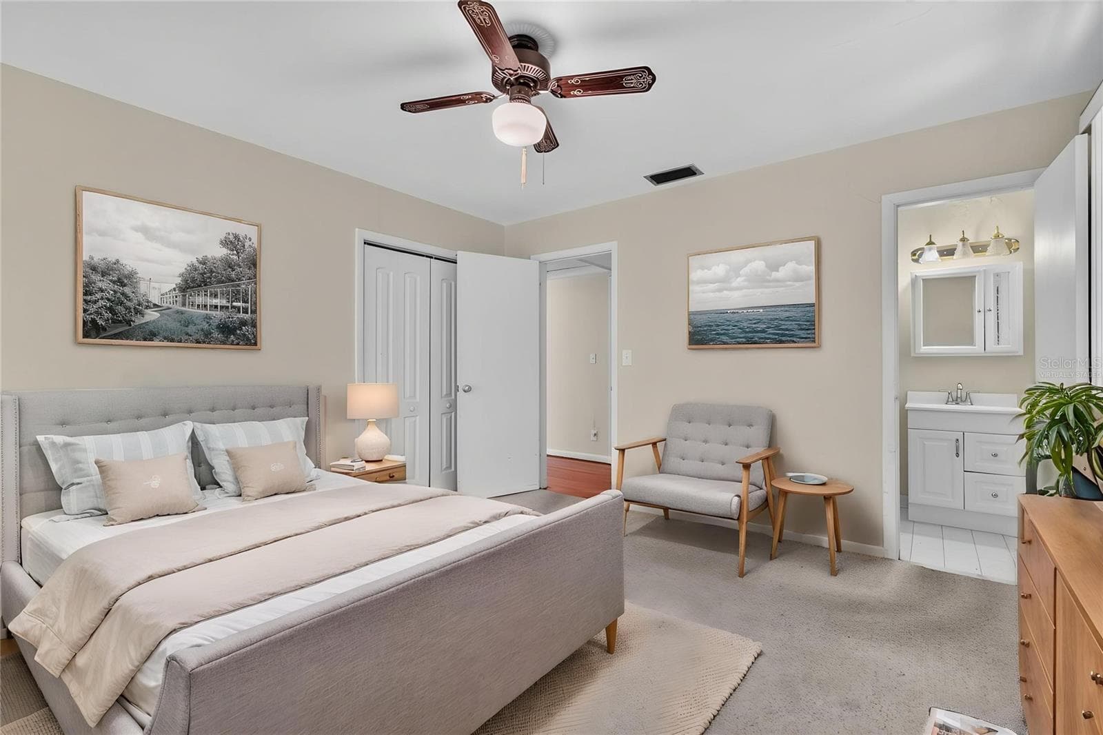 Virtually Staged - LAKE LUCINA, JACKSONVILLE