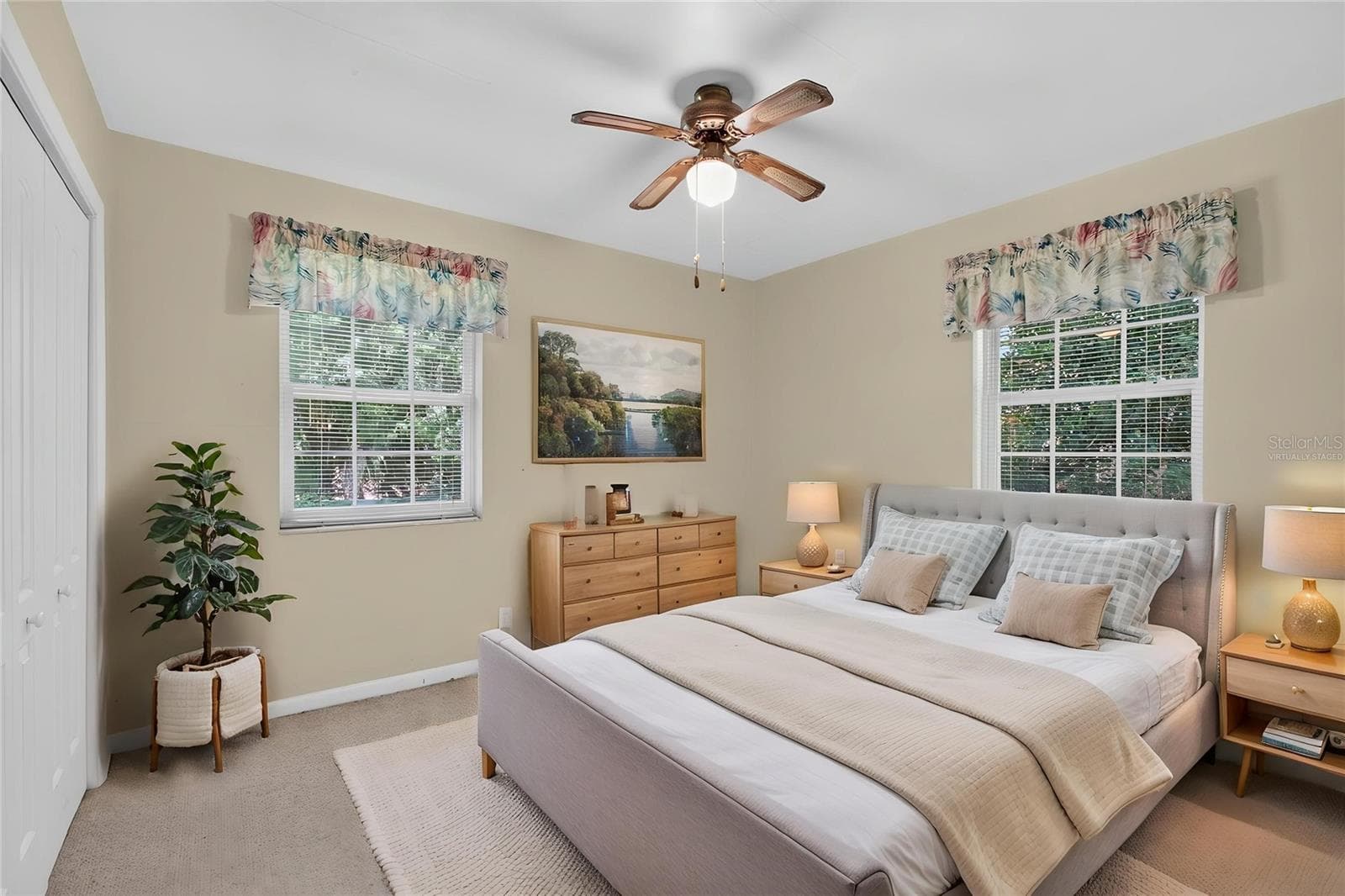 Virtually Staged - LAKE LUCINA, JACKSONVILLE