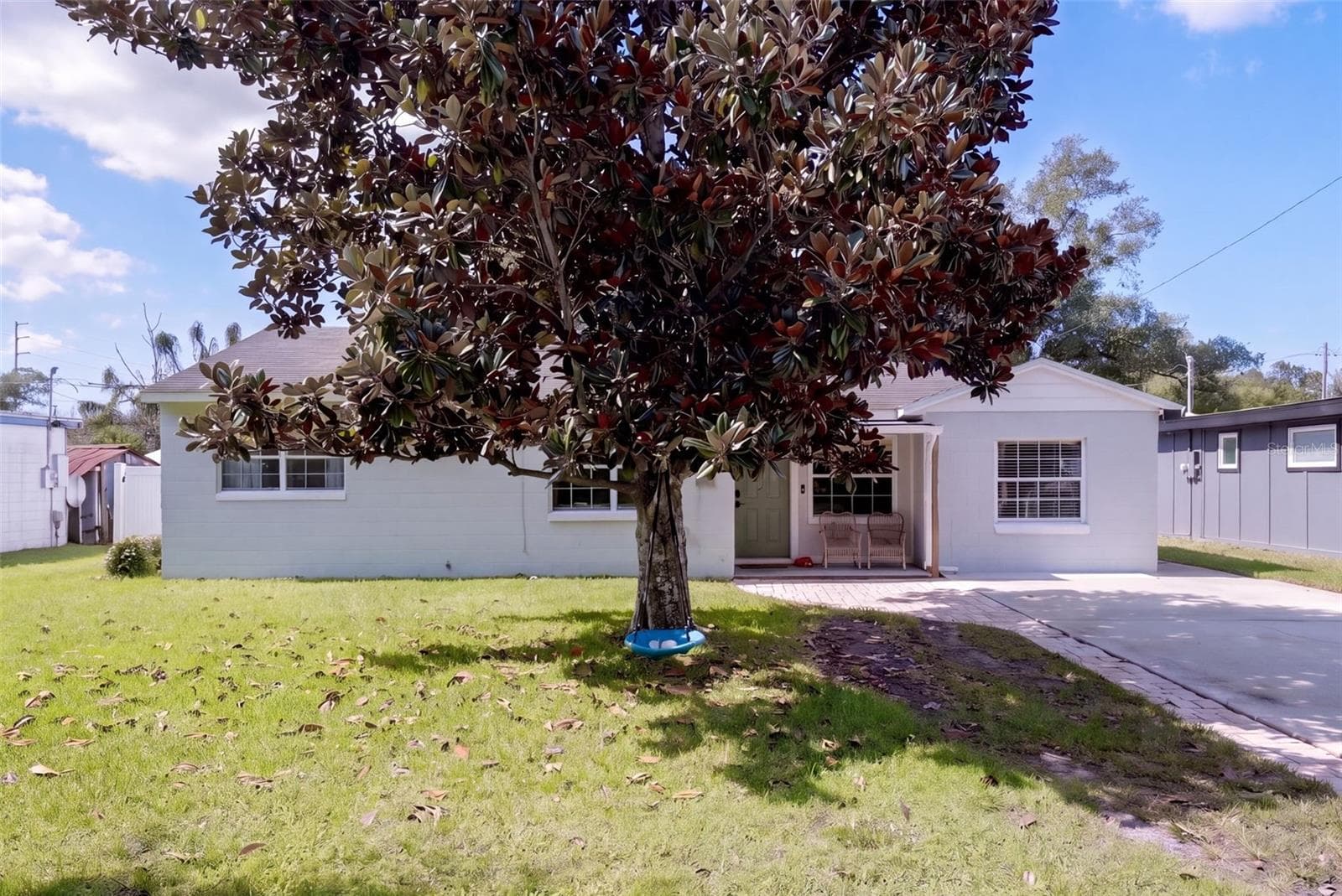 Single Family Residence at 524 S HIGHLAND AVE, WINTER GARDEN, photo 2 of 31