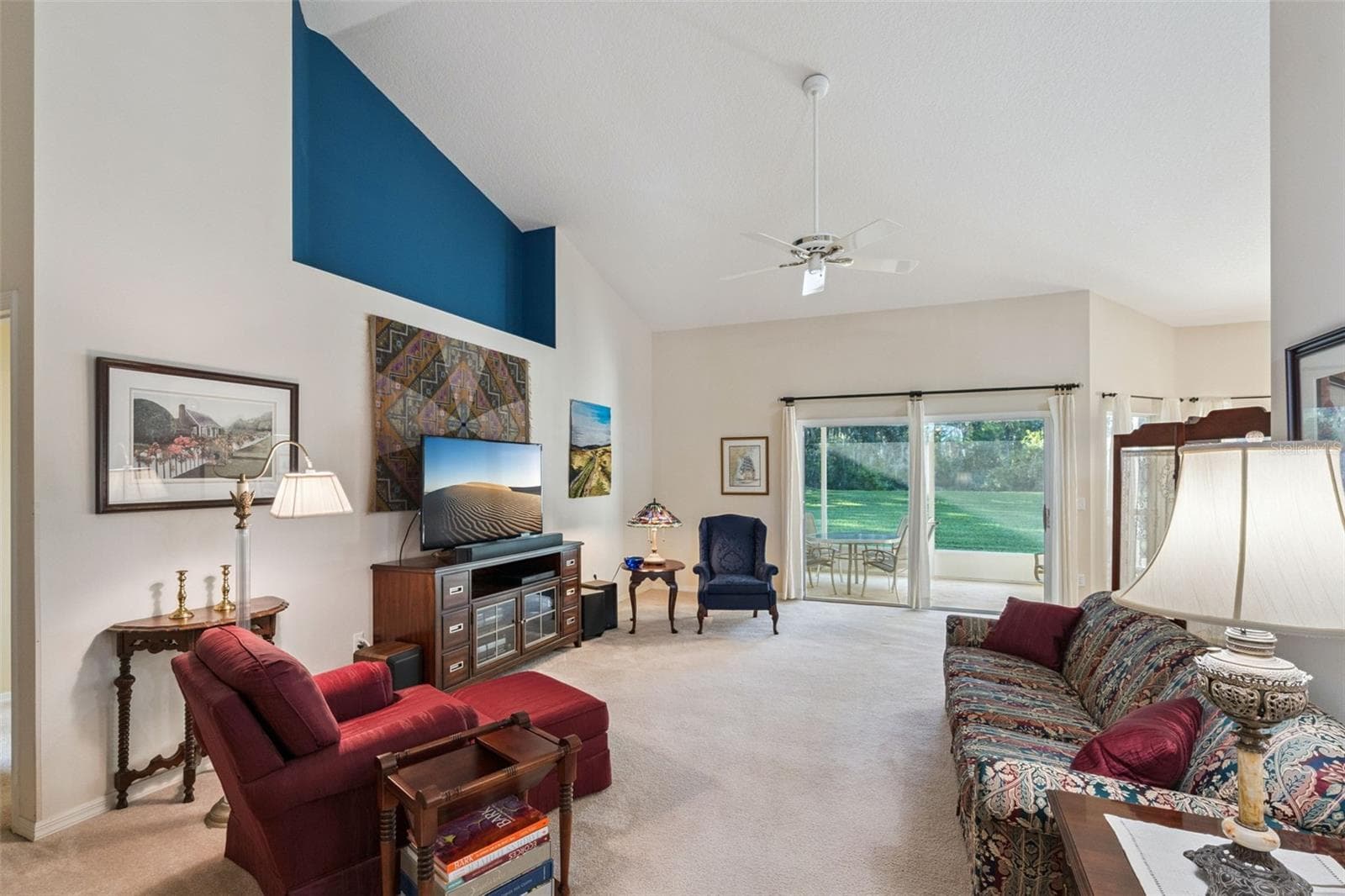 Single Family Residence at 13624 BLUEWATER CIR, ORLANDO, photo 14 of 50