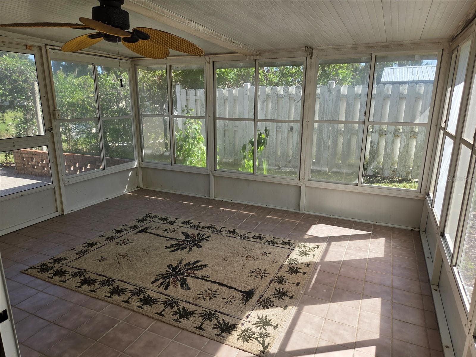 Single Family Residence at 970 CR 467, LAKE PANASOFFKEE, photo 16 of 32