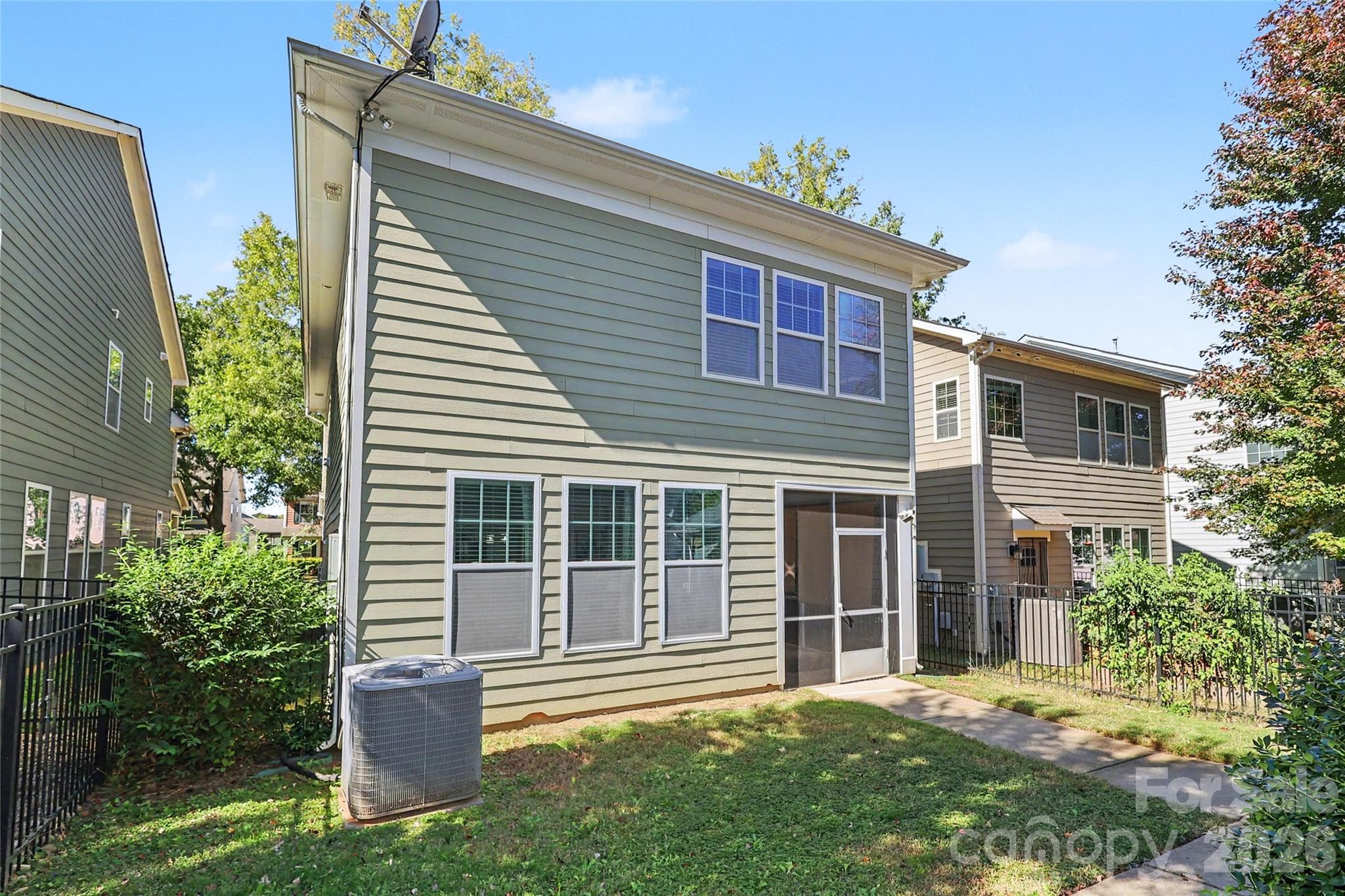 Single Family Residence at 2420 Double Oaks Road, Charlotte, photo 43 of 45