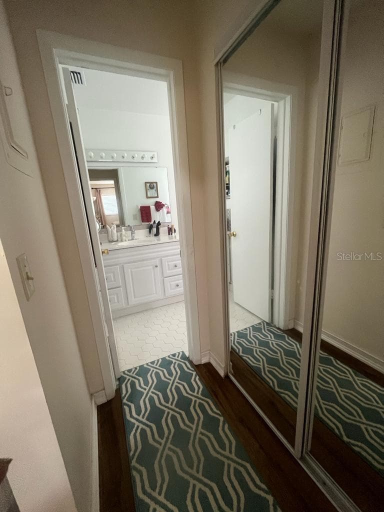 Condominium at 100 EL CAMINO DR #208, WINTER HAVEN, photo 5 of 8
